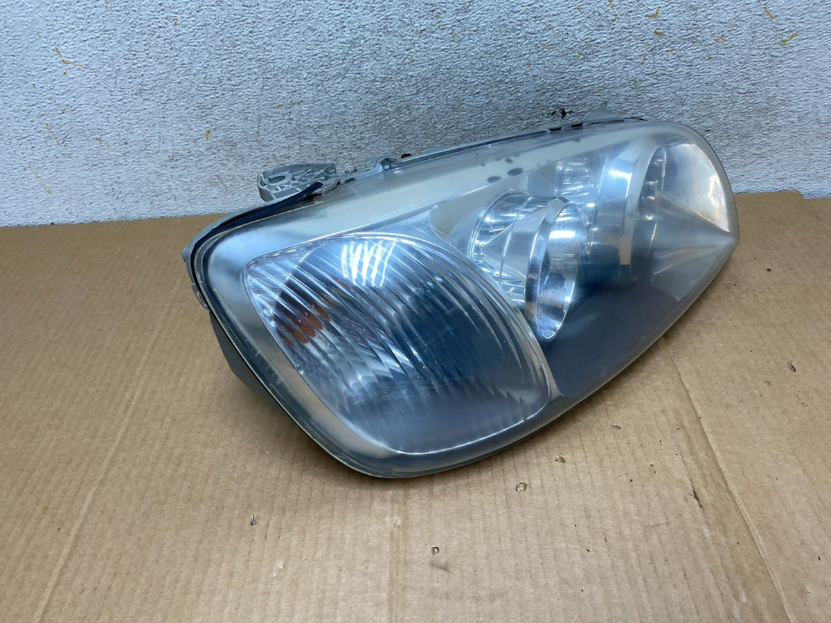 2004 2005 Hyundai XG350 XG Right Passenger RH Headlight Halogen AI5698 DW2