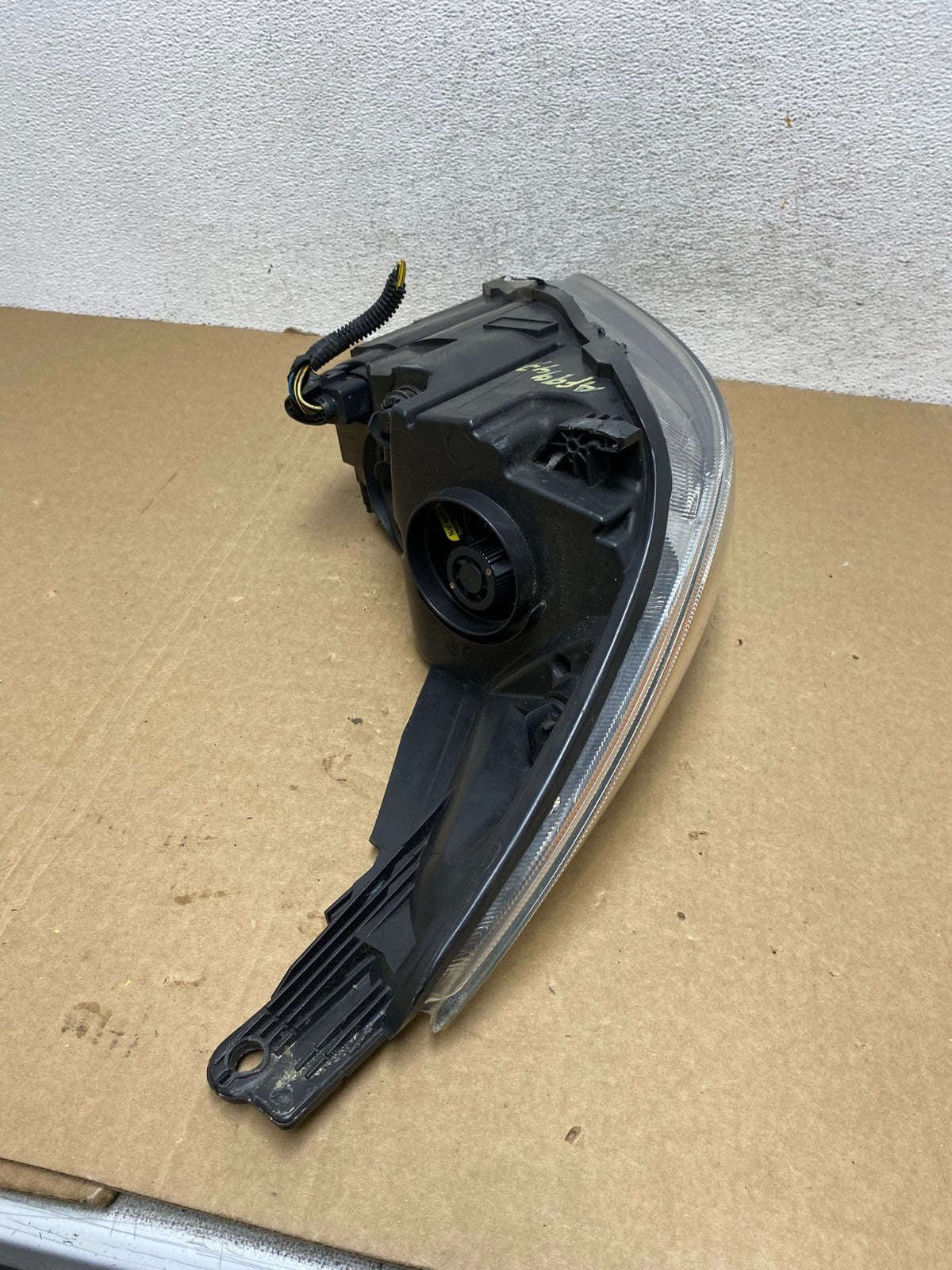 2015 to 2018 Ford Focus Left Driver LH Side Headlight AF9947 DW9