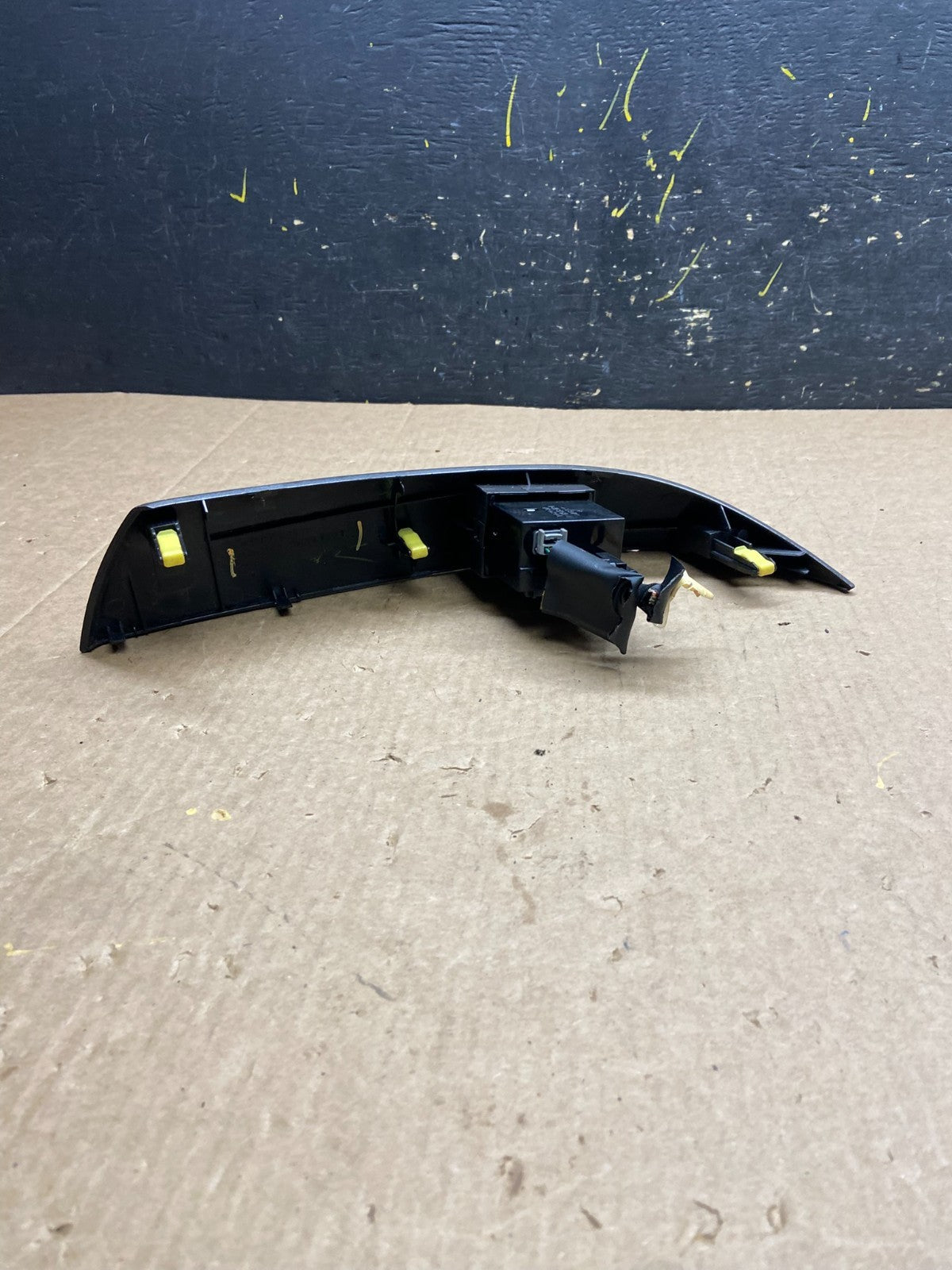 2004 to 2010 Toyota Sienna Right Side Radio Switches Bezel Trim OEM X6651 DG4