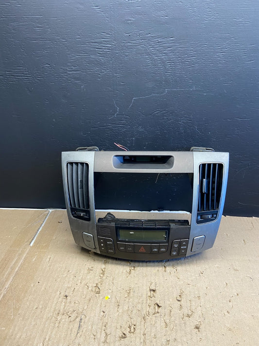 2009 to 2010 Hyundai Sonata Center Radio Climate Control Air Vent Bezel AB5719DG0