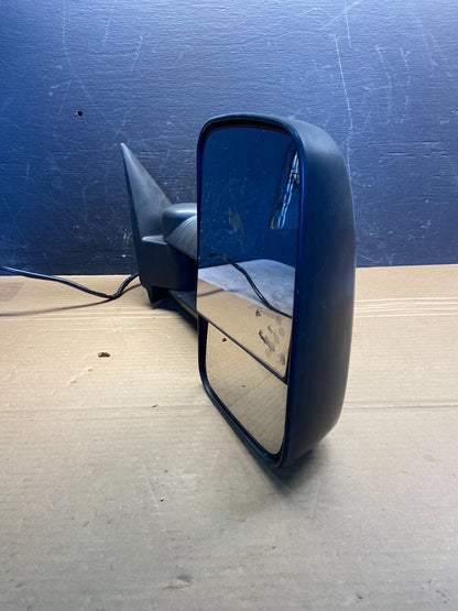 2003 2006 Chevrolet Silverado Sierra Right Passenger Tow Door Mirror AE4710 DG12