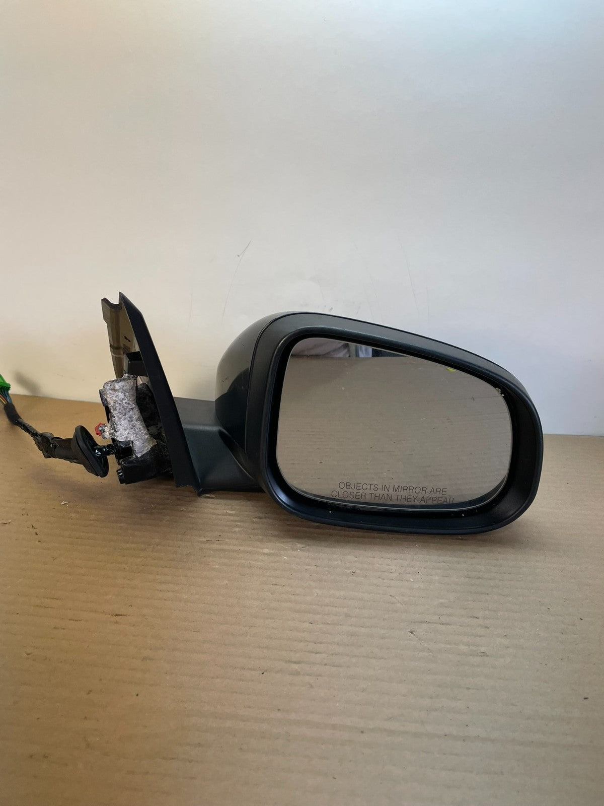 2011- 2018 Volvo S60 Right Passenger RH Front Door View Mirror AH8672 DG8