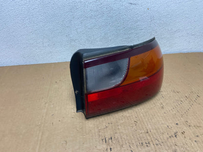 1997 to 2003 Chevrolet Malibu Passenger Right RH Side Tail Light AD1145 LK2