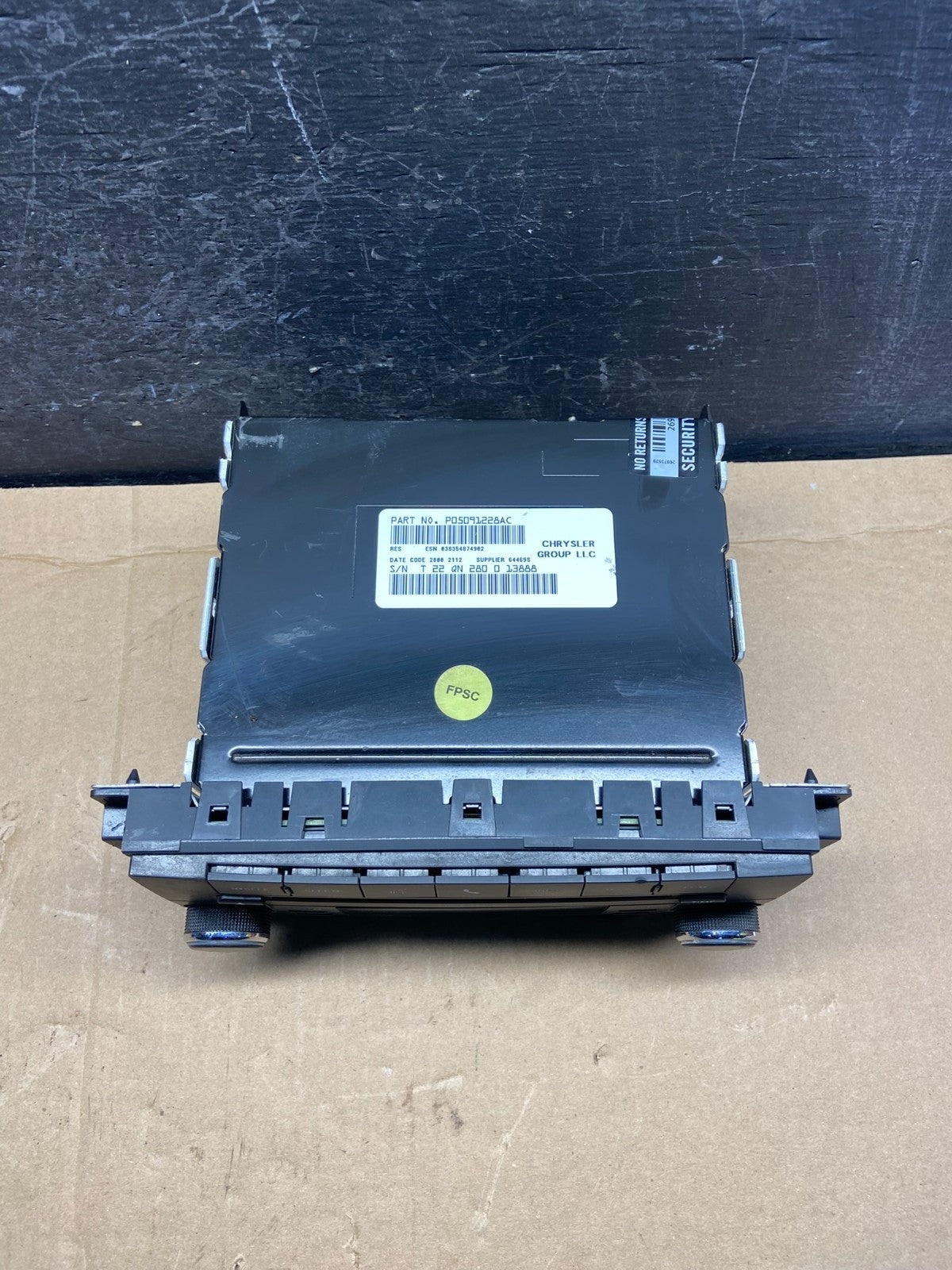 2007-2012 Chrysler Dodge Jeep Ram Radio CD MP3 AUX Receiver AF9270 DG3