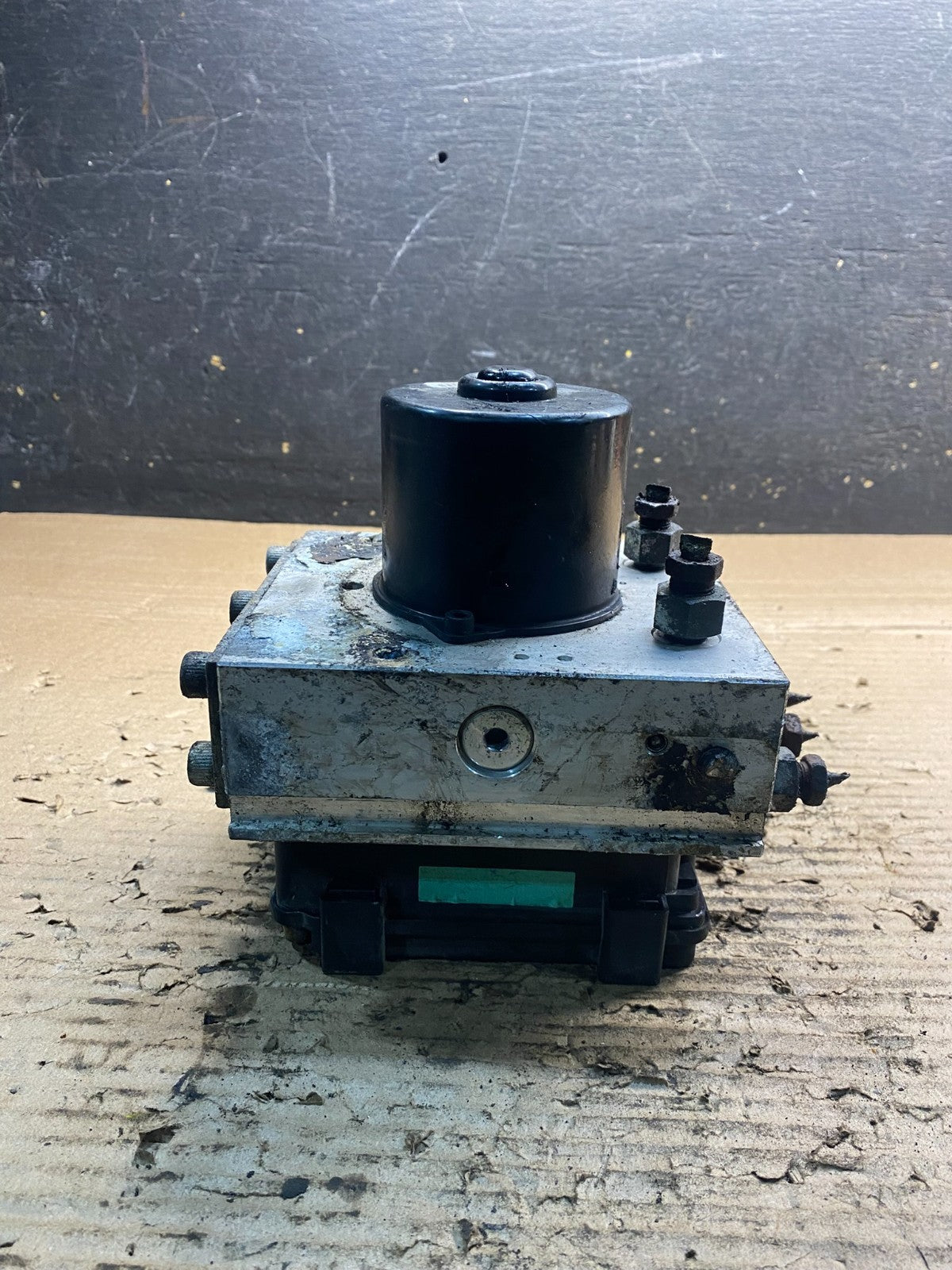Wabco ABS Pump Hydraulic W/ Module P/N 4460470002 aa32364