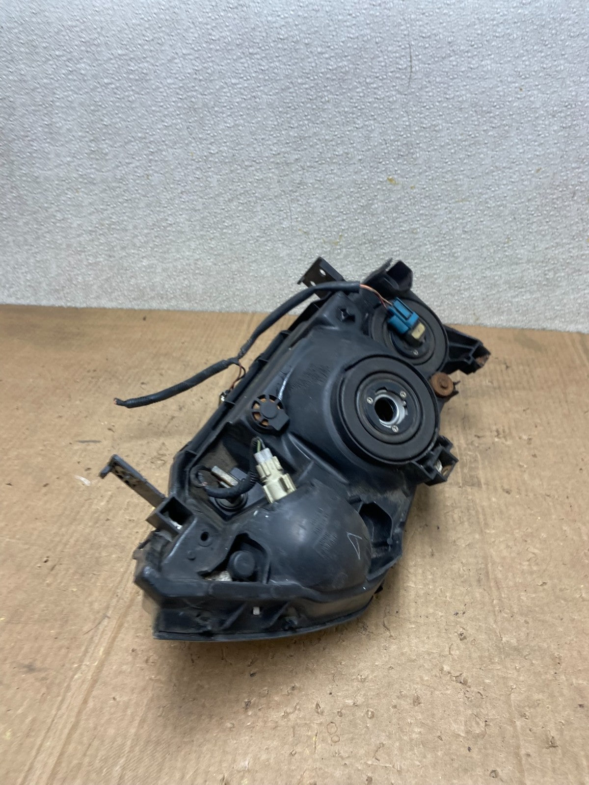 2001 to 2003 Acura MDX Passenger Right RH Headlight AA6921 DW5