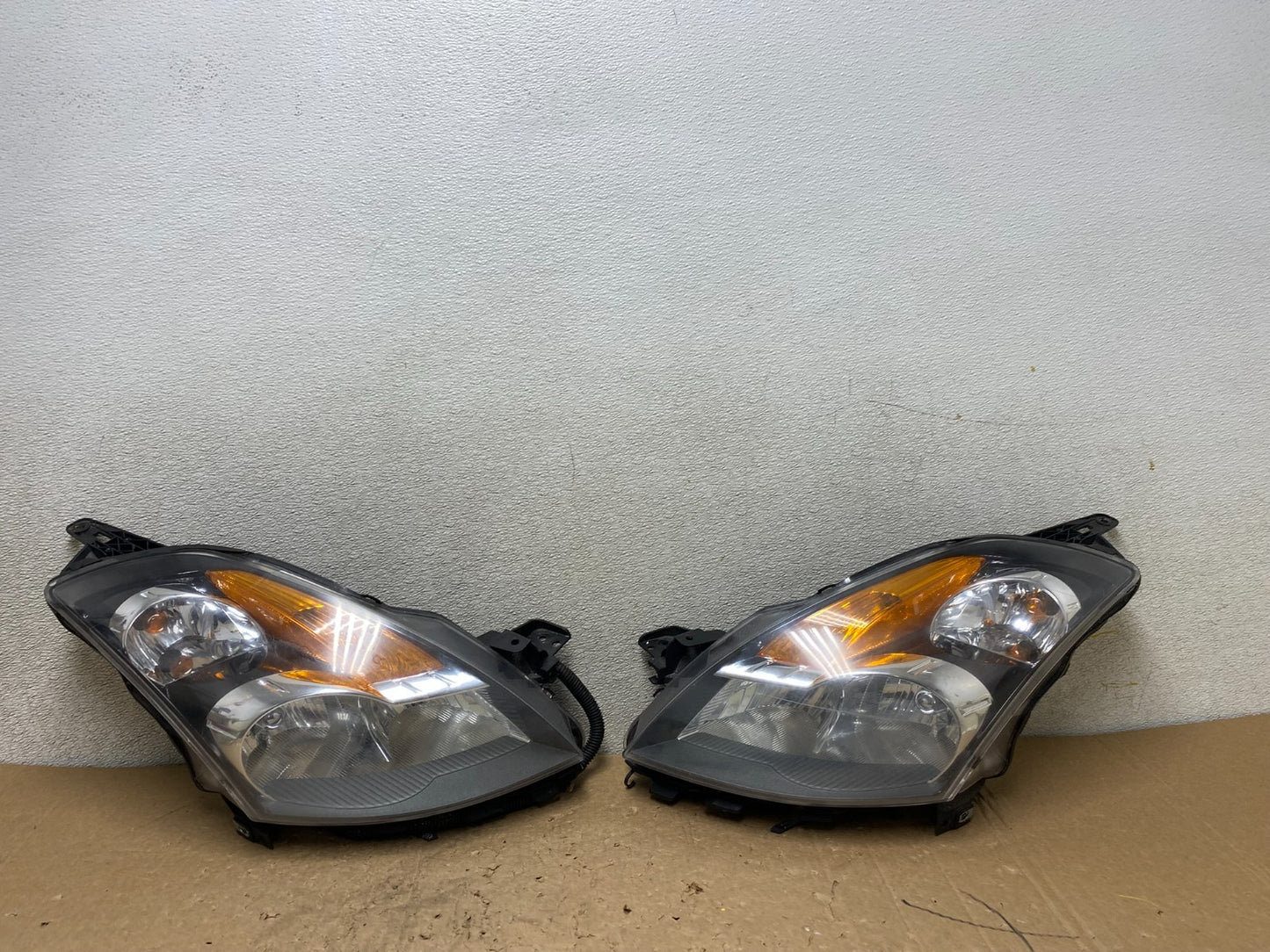 Sedan 2007 2008 2009 Nissan Altima Left+Right Set Headlights V0568 DW0