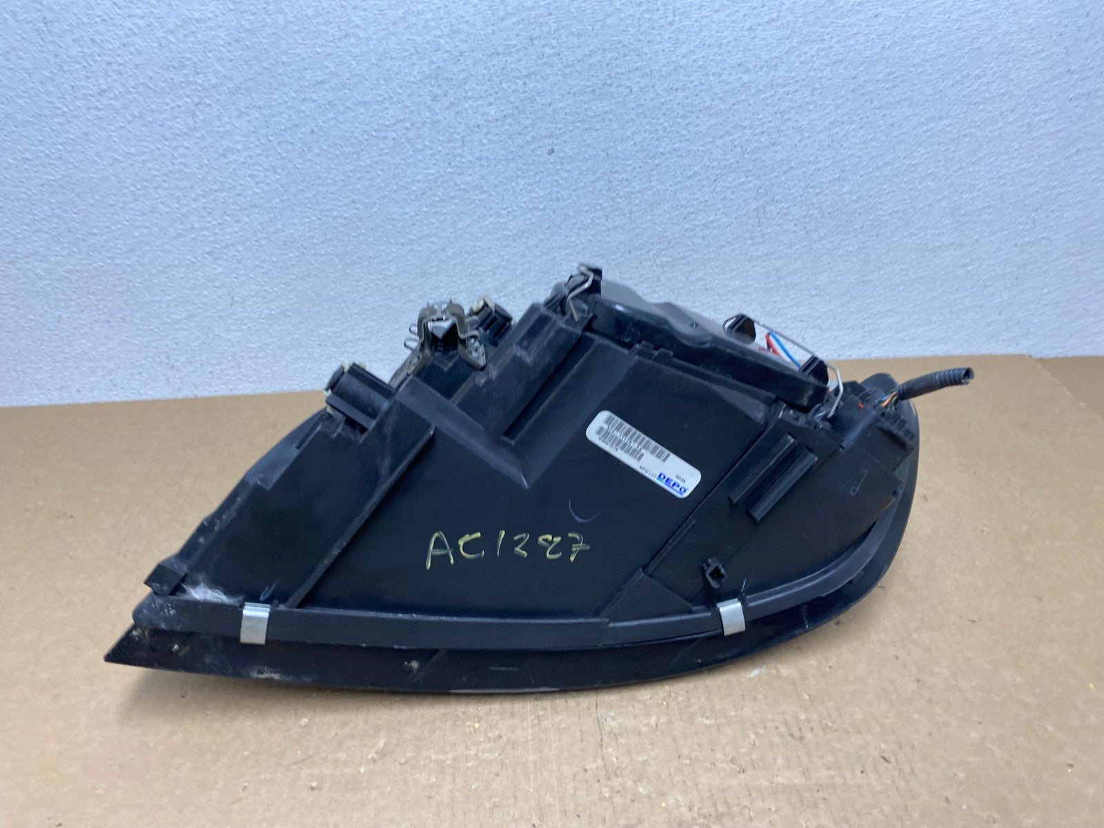 2004 to 2007 Volvo S40 Right Passenger Side Headlight DEPO AC1287 DW7