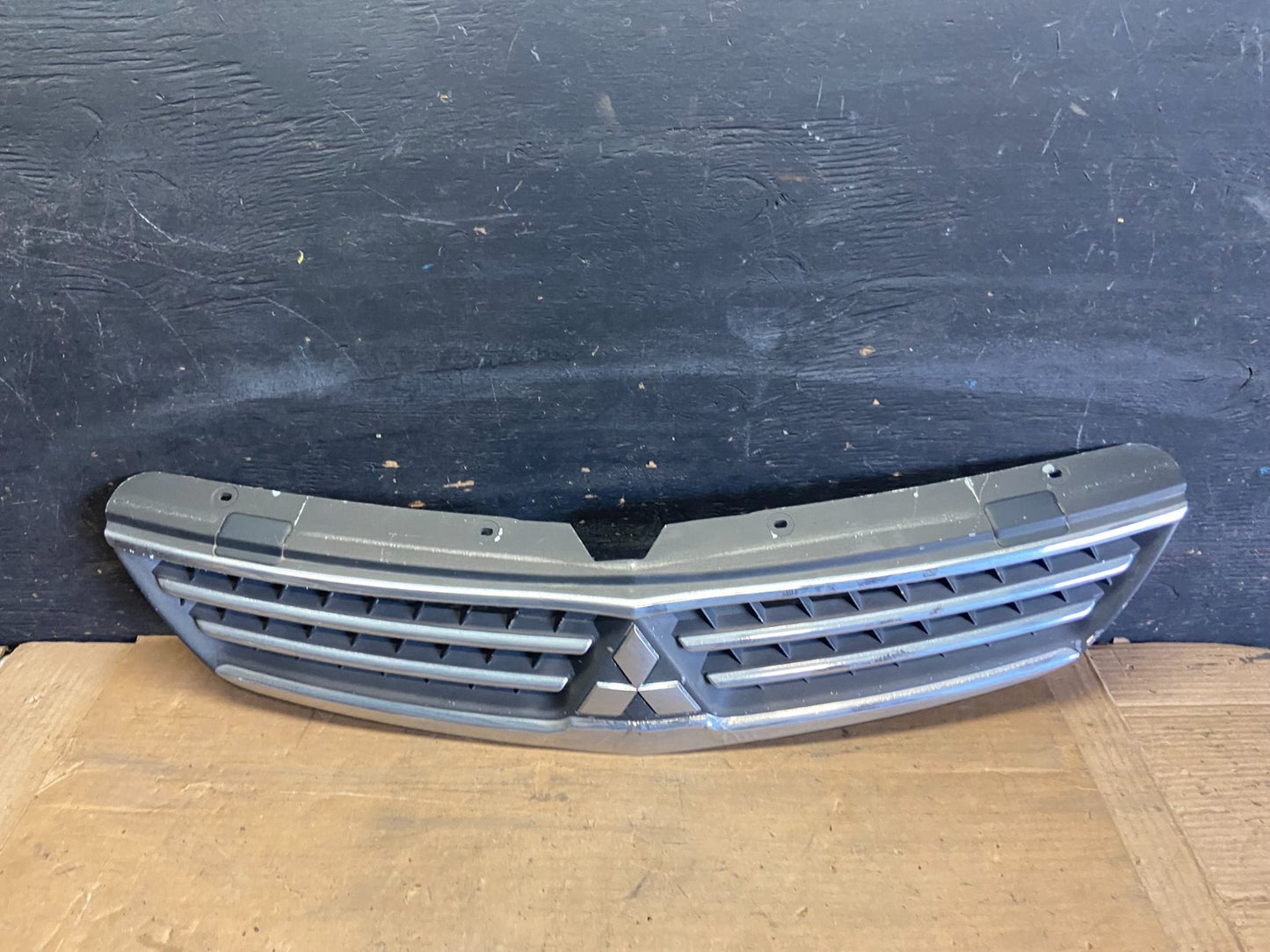 2006 to 2007 Mitsubishi Lancer Front Grille Grill Oem R0257 DG0