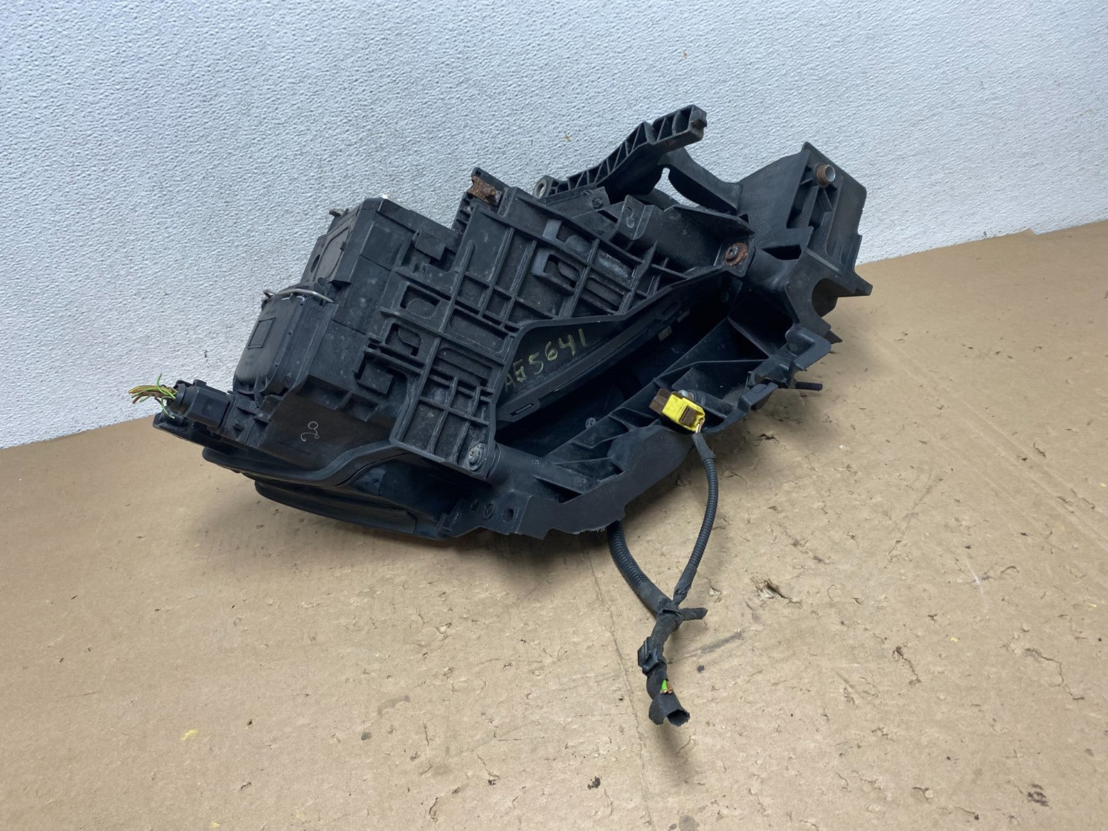 2009-2012 Audi Q5 Left Driver LH Side Xenon HID Headlight AG5641 DW7