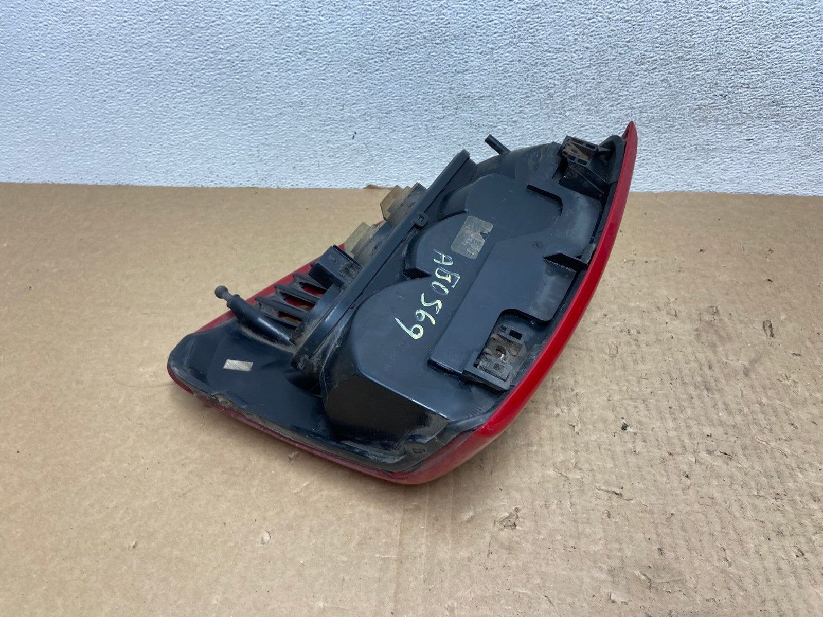 1999 - 2004 Jeep Grand Cherokee WJ Left Driver Lh Tail Light AG0569 LK4