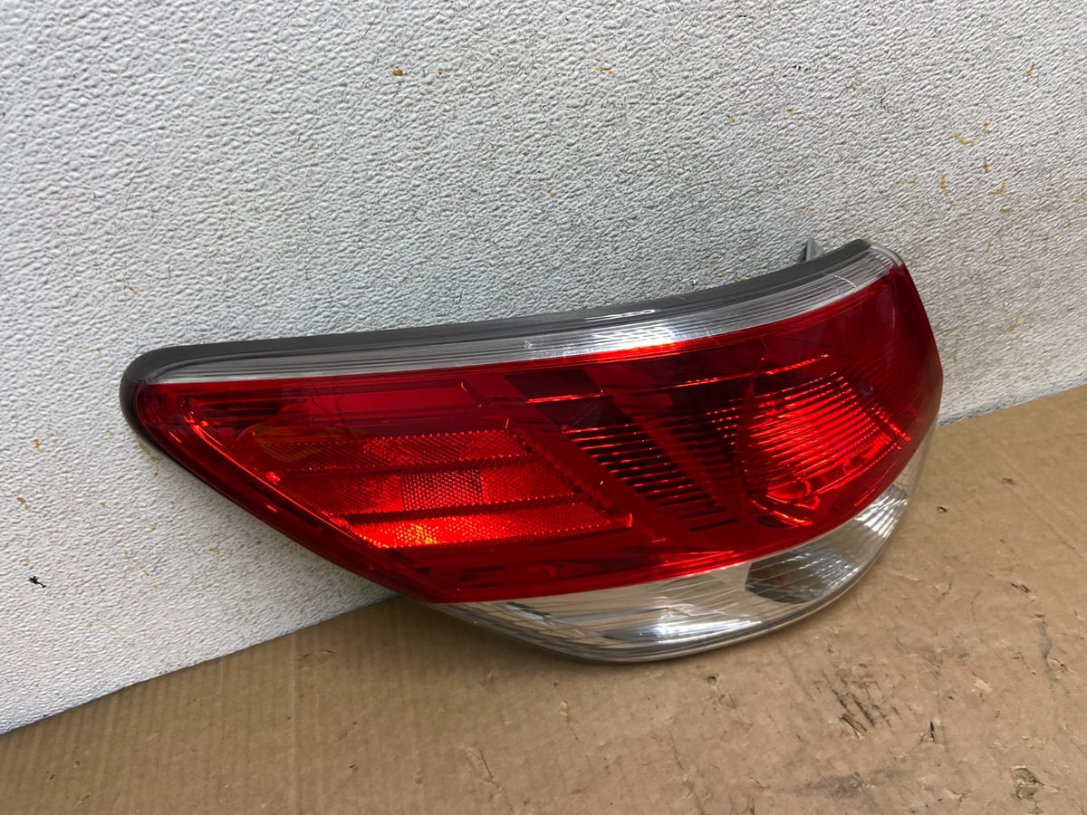 2013 to 2016 Nissan Pathfinder Left Driver Lh Side Tail light AI9129 LK2