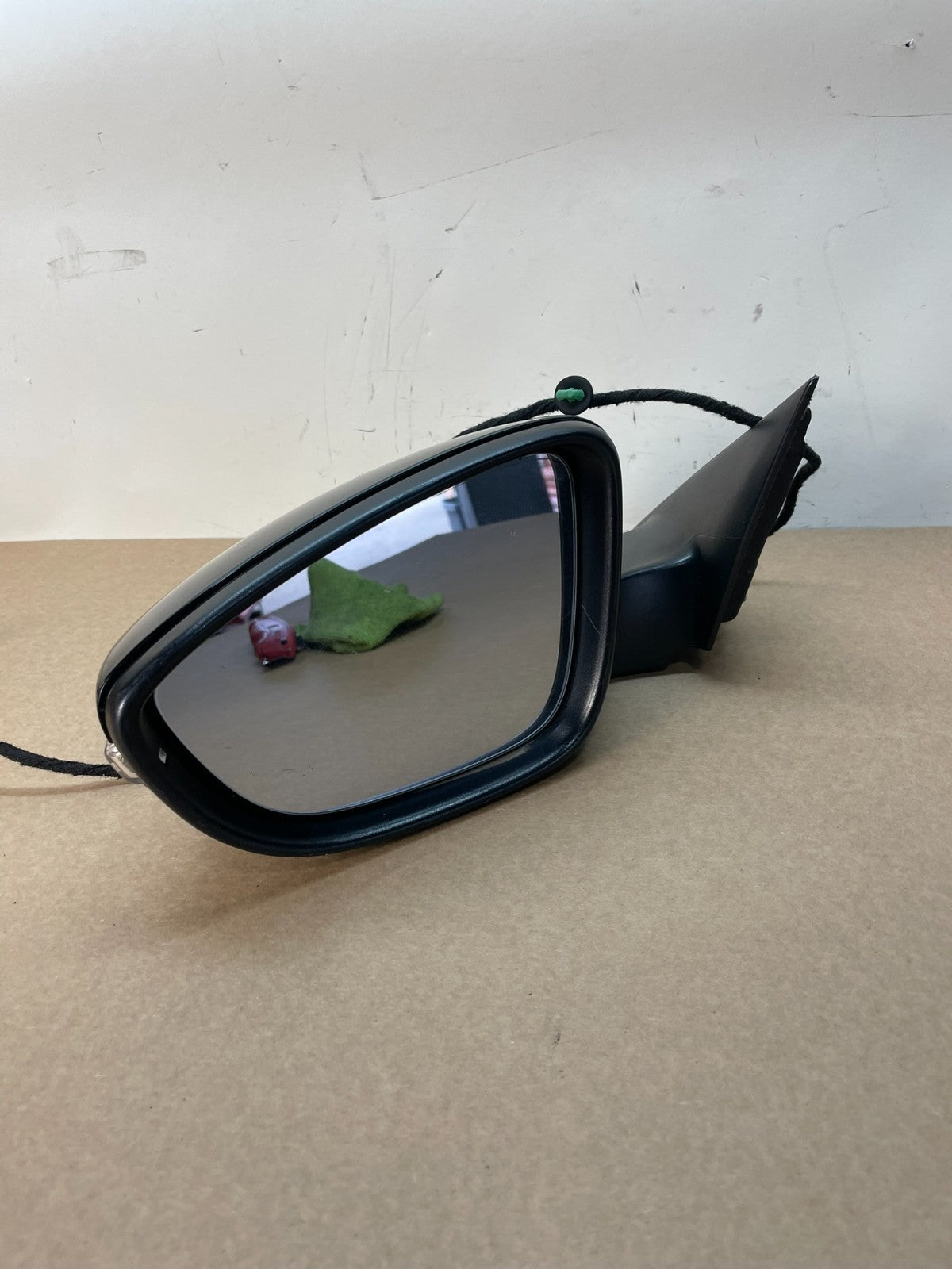 2012 to 2016 Volkswagen Passat Left Driver LH Turn View Door Mirror AG2793 MS2