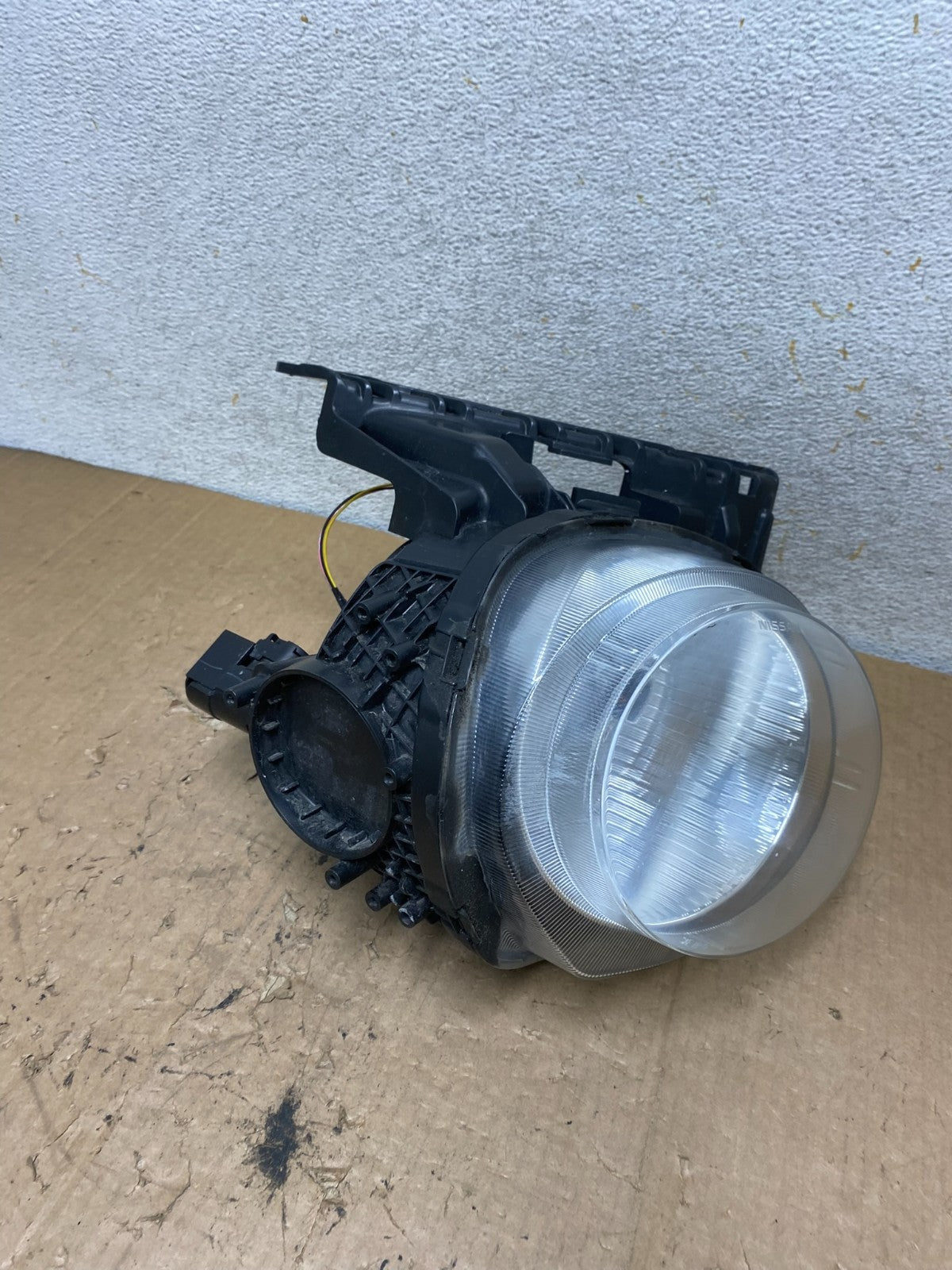 2011 to 2014 Nisan Juke Right Passenger Side Headlight AI9291 LK2