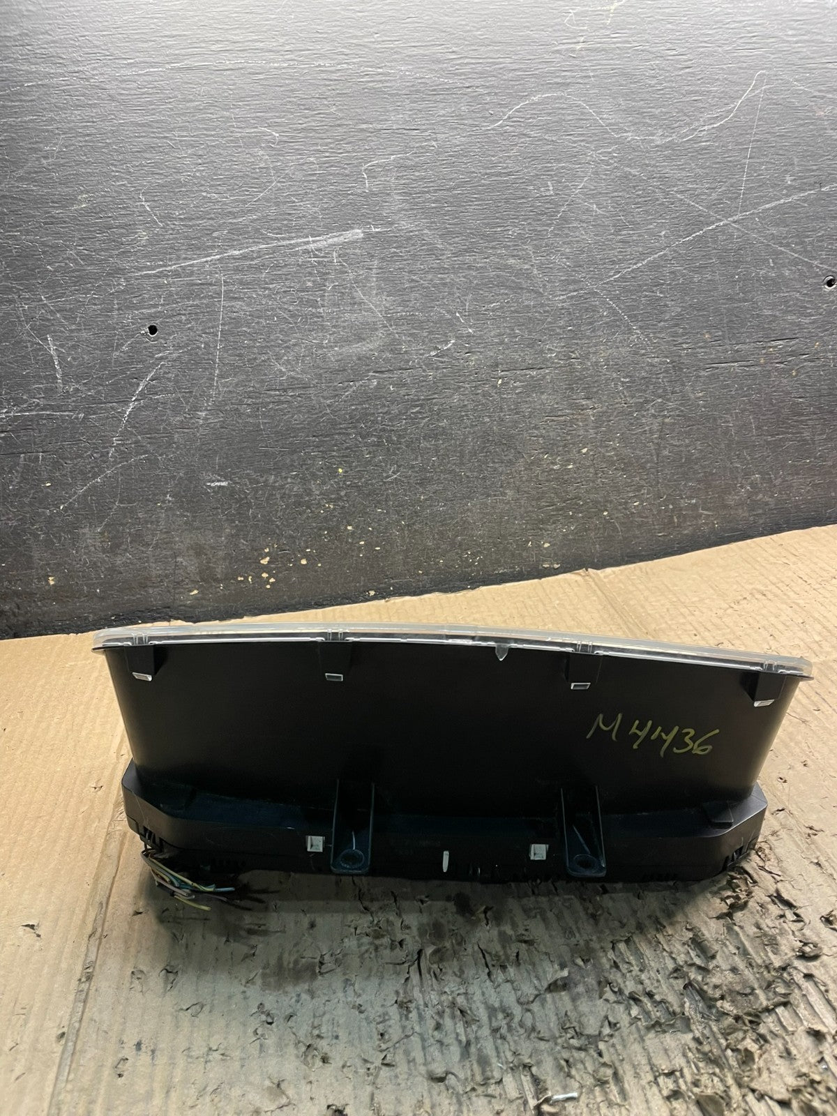 2007 2008 Ford  Expedition Speedometer Cluster Gauge Oem X9849 DG7