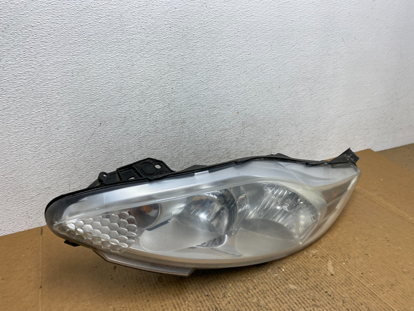 2011 2012 2013 Ford Fiesta Left Driver LH Halogen Headlight AE1616 DW2