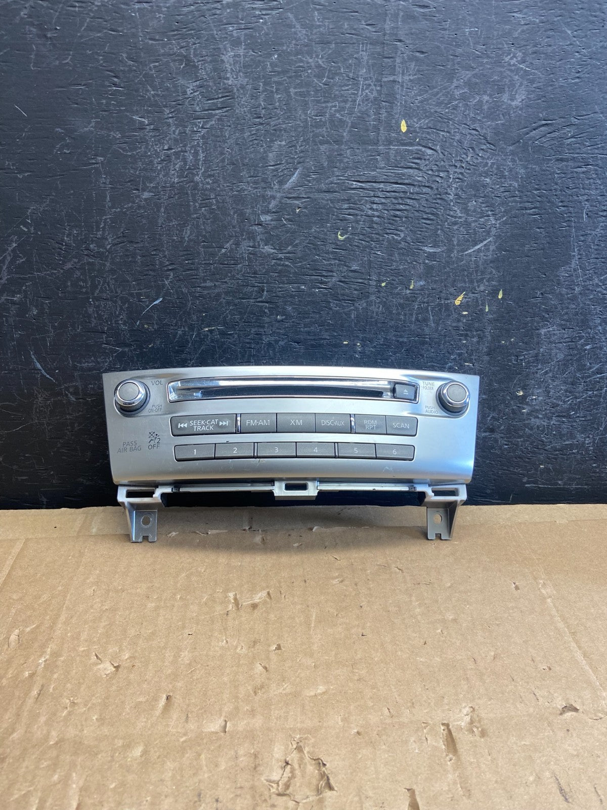 2013 2015 Infiniti JX35 Dashboard Center Radio AM/FM CD Player ad2189 DG0