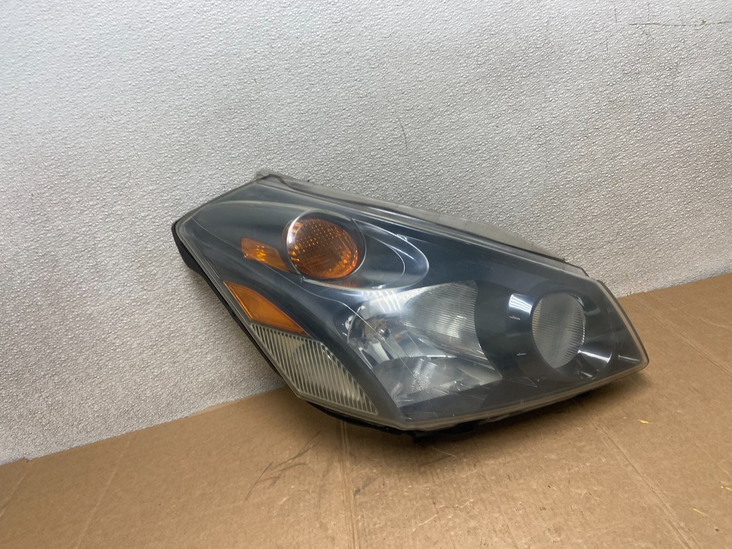 2004 to 2009 Nissan Quest Right Passenger RH Black Headlight AA1319 DW0
