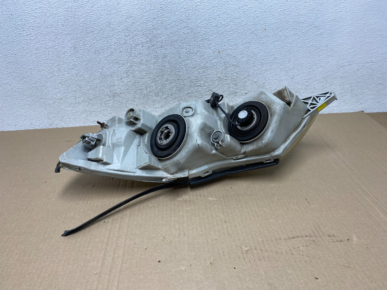 2000-2004 Toyota Avalon Halogen Headlight Right Passenger RH AF5774 DW6