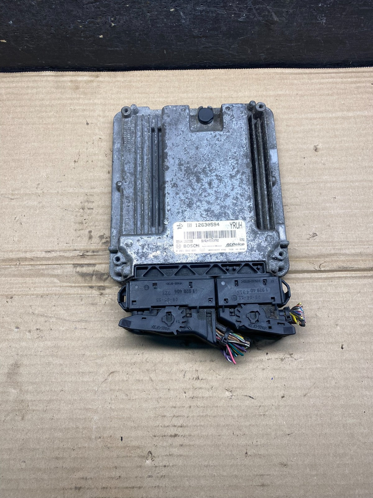 2008 2009 GMC Acadia Traverse Engine Control Unit Module ECM ECU AH9634 DW0