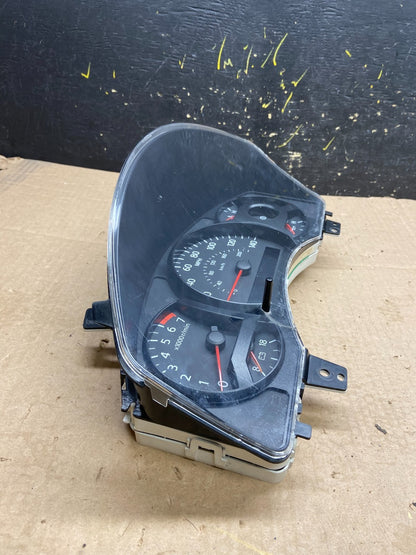 2004 2005 Nissan Armada Speedometer Cluster Gauge Oem z0086 DG2
