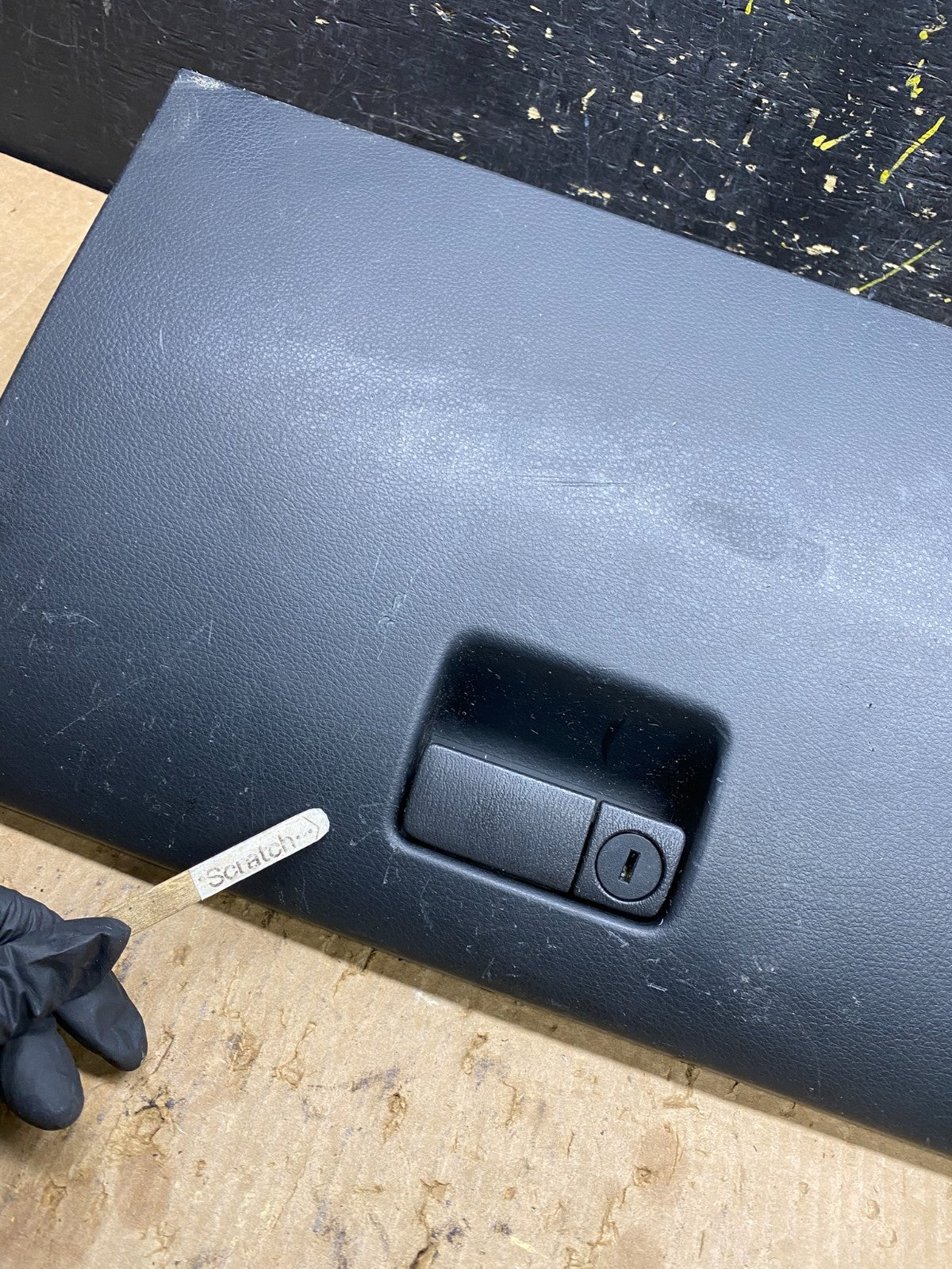 2006 to 2007 Infiniti G35 Glove Box Z71611