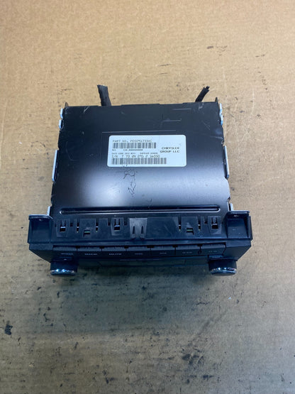 2007-2012 Chrysler Dodge Jeep Ram Radio CD MP3 AUX Receiver aa1717 DG3