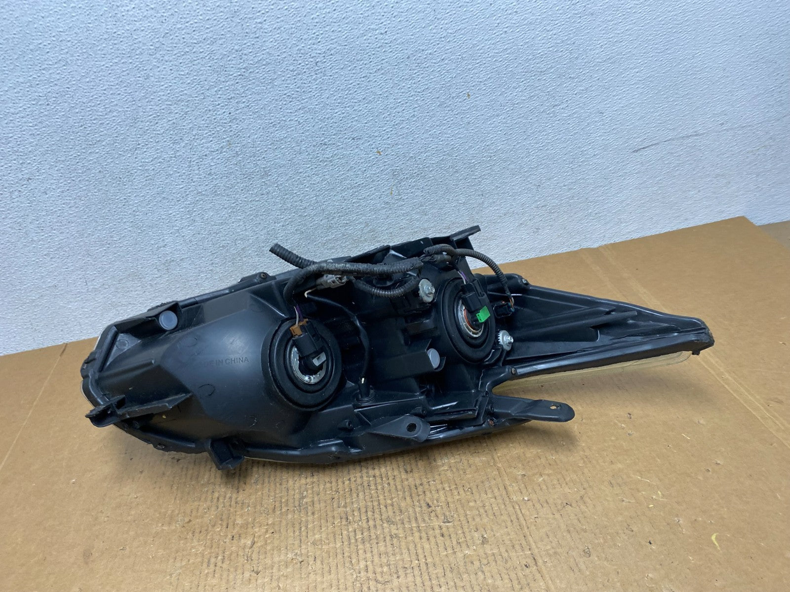 2010 - 2011 Toyota Prius Left Driver LH Halogen Headlight AE1175 DW5