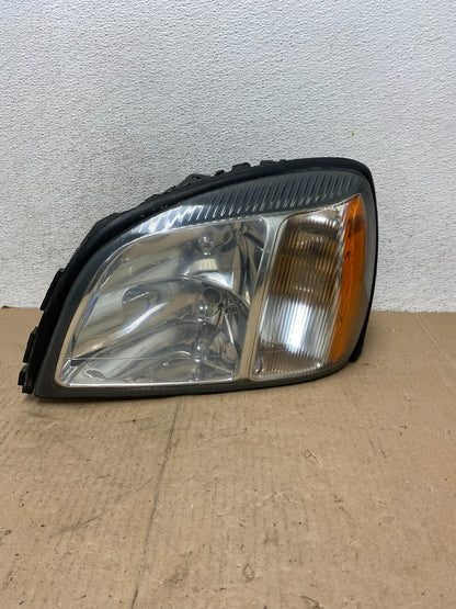 2000 to 2005 Cadillac Deville Left Driver LH Side Headlight AG4709 DW0
