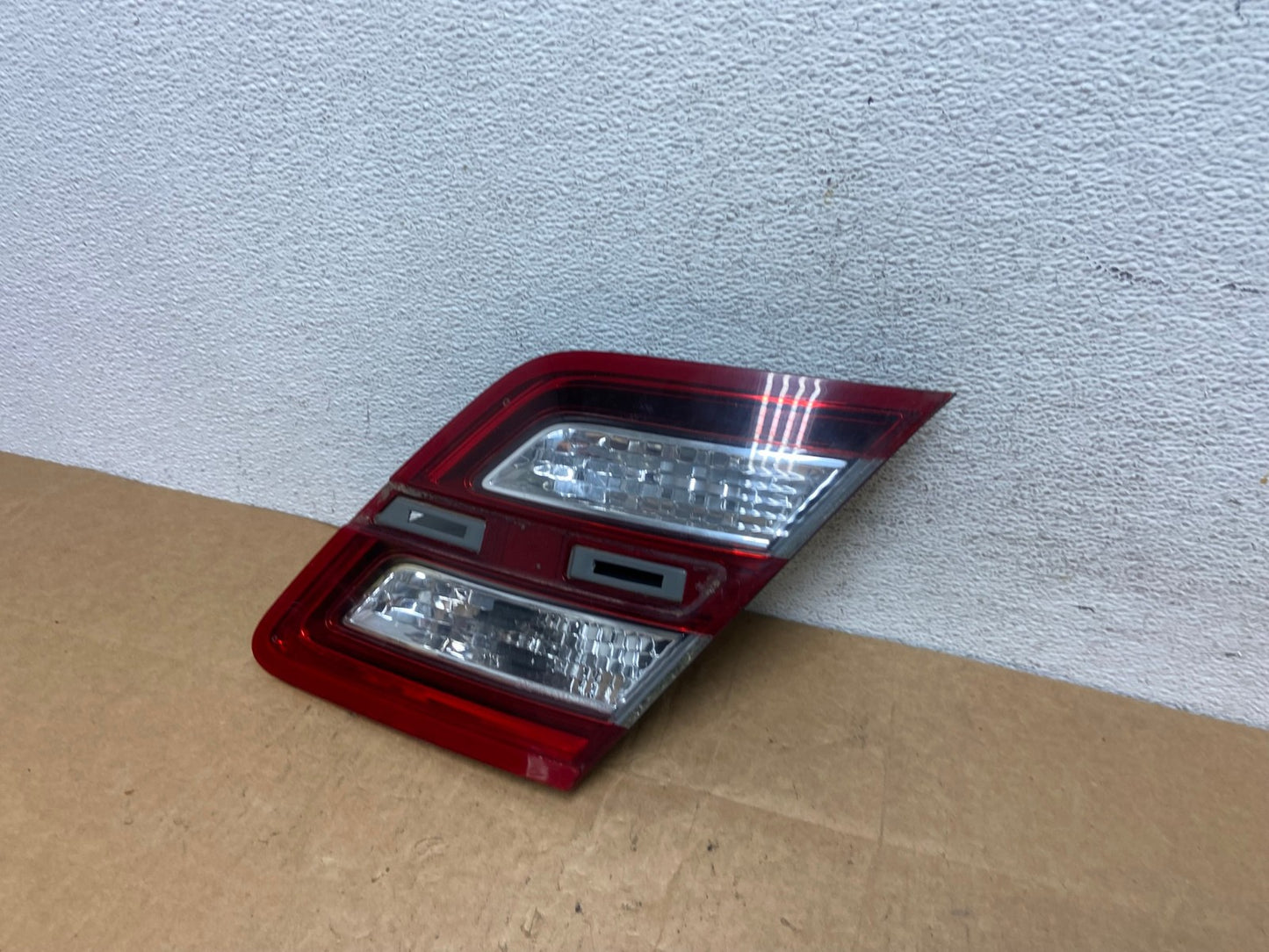 2013 to 2018 Ford Taurus Right Passenger Rh Side Tail Light Inner AD4660 LK1