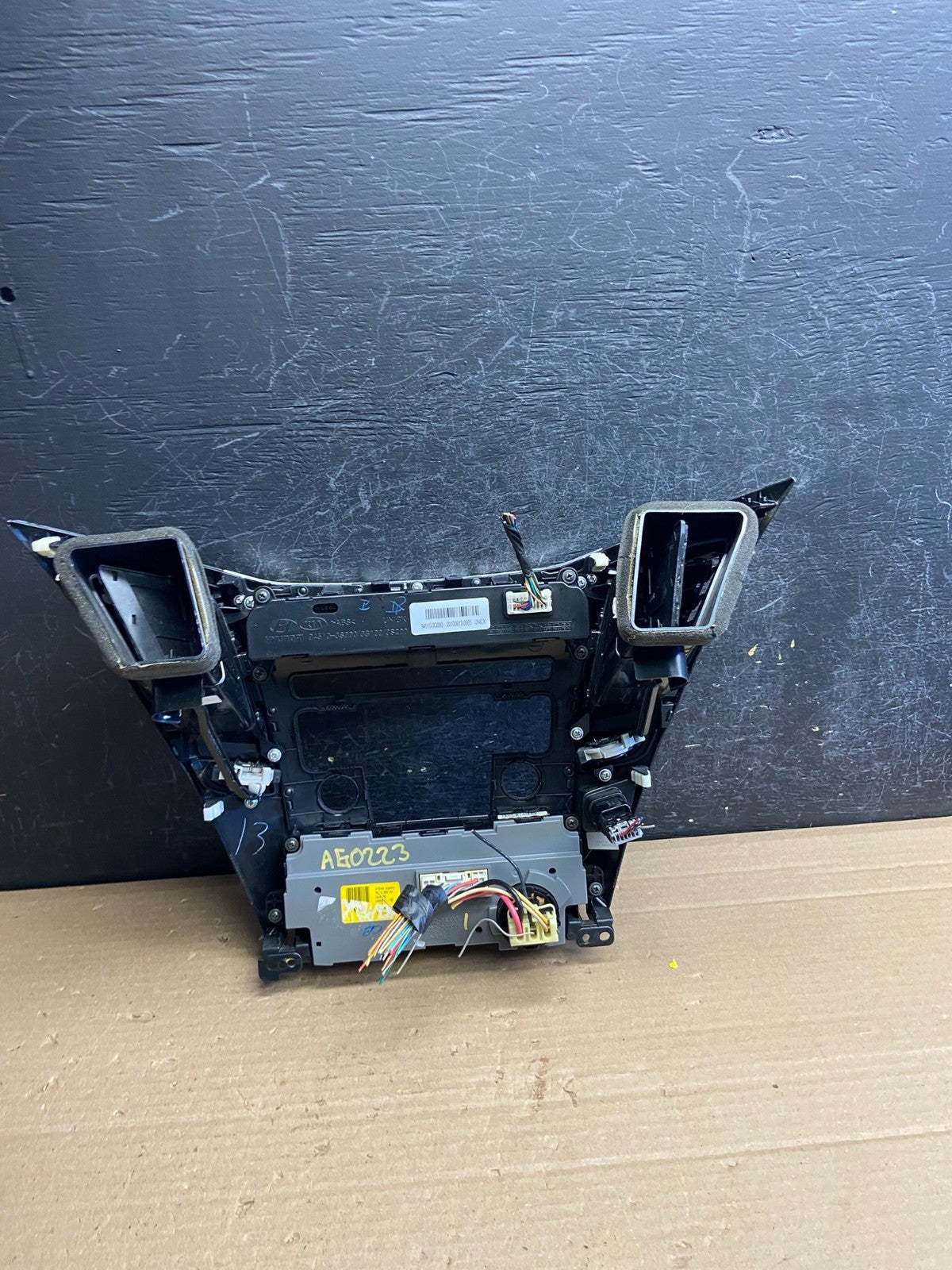 2011 - 2014 Hyundai Sonata Center Radio Climate Control Air Vent Bezel AG0223 DG5