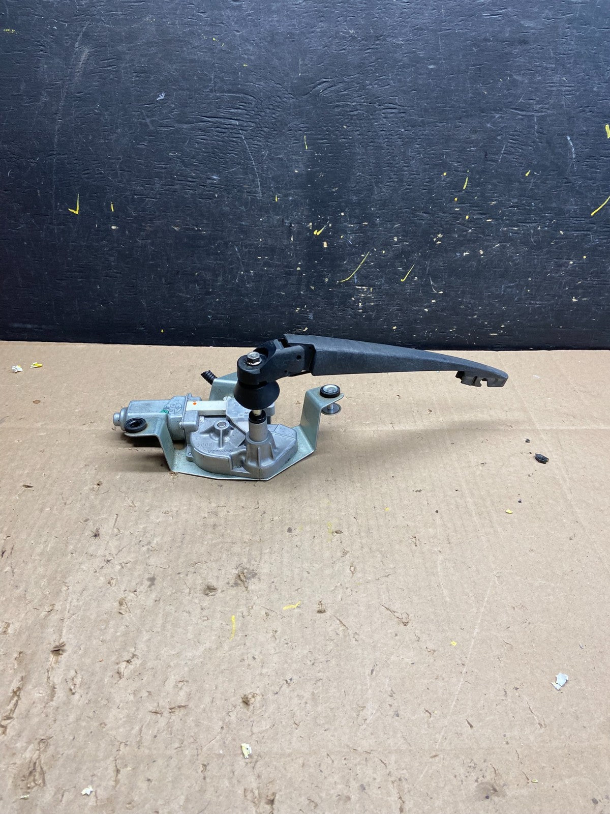 2009 to 2014 Nissan Cube Rear Wiper Motor U4703 DG3