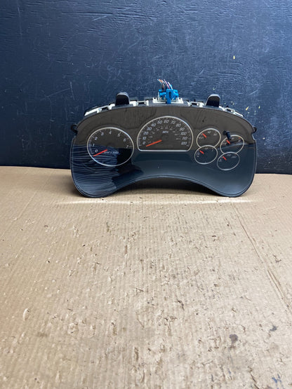 2002 to 2005 Chevrolet Trailblazer Speedometer Cluster Gauge AE4312 DG0