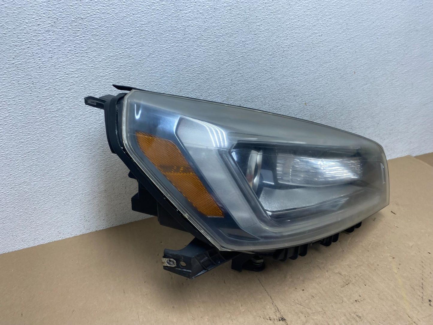 2013-2016 Gmc Acadia Right Passenger RH Side Led Halogen Headlight AE6858 DW2