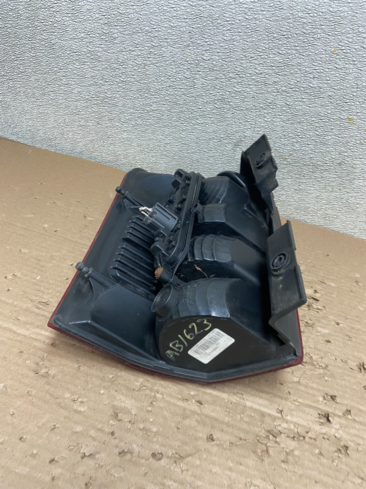 2008 to 2012 Jeep Liberty Right Passenger RH Side Tail Light OEM AB1623 DW7