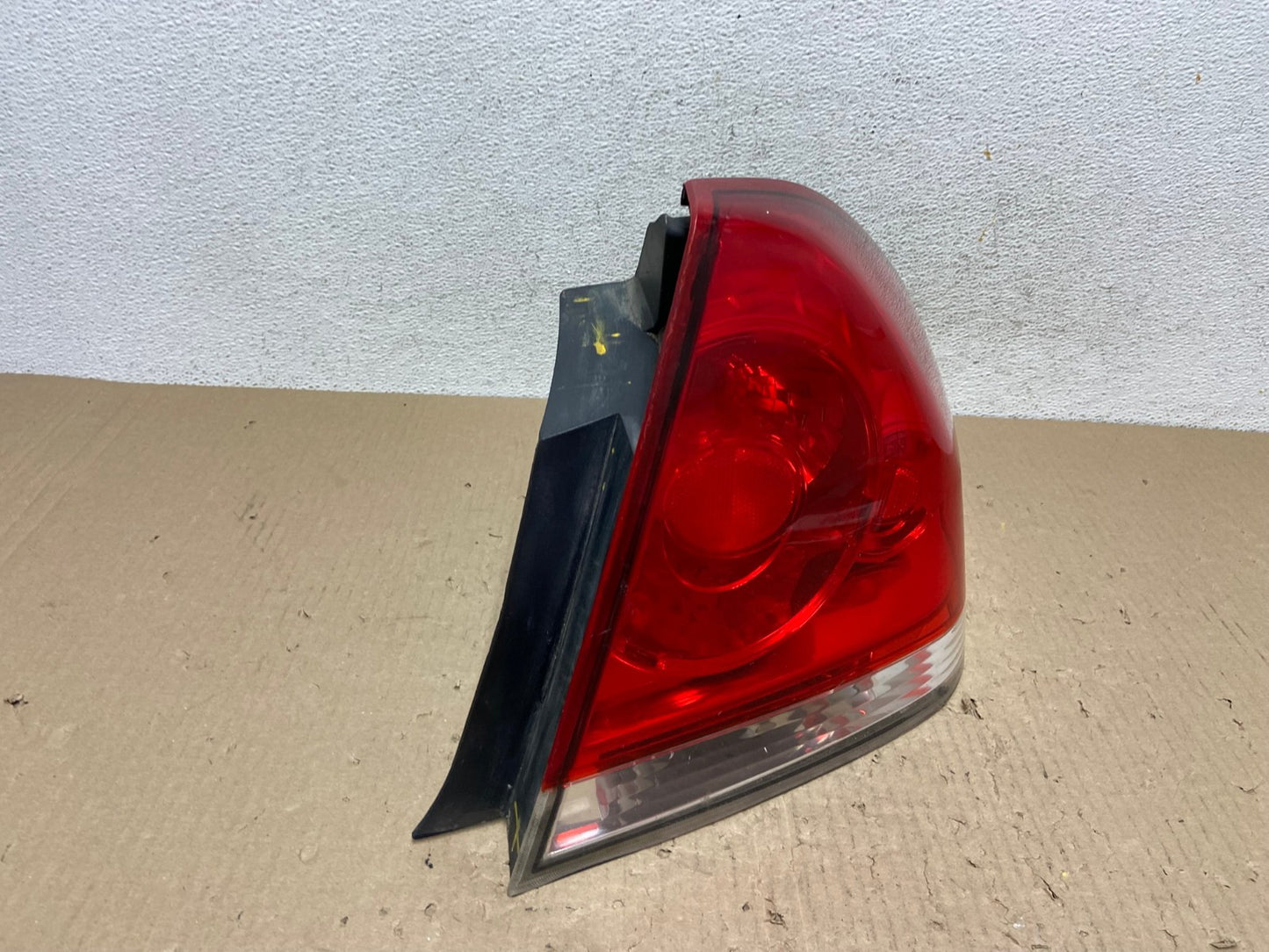 2006 - 2012 Chevrolet Impala Tail Light Right Passenger RH Side AE9841 LK2