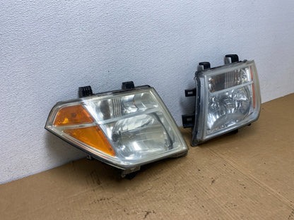 2005 2006 2007 Nissan Pathfinder Halogen Headlights Left+Right AC7709 DW2