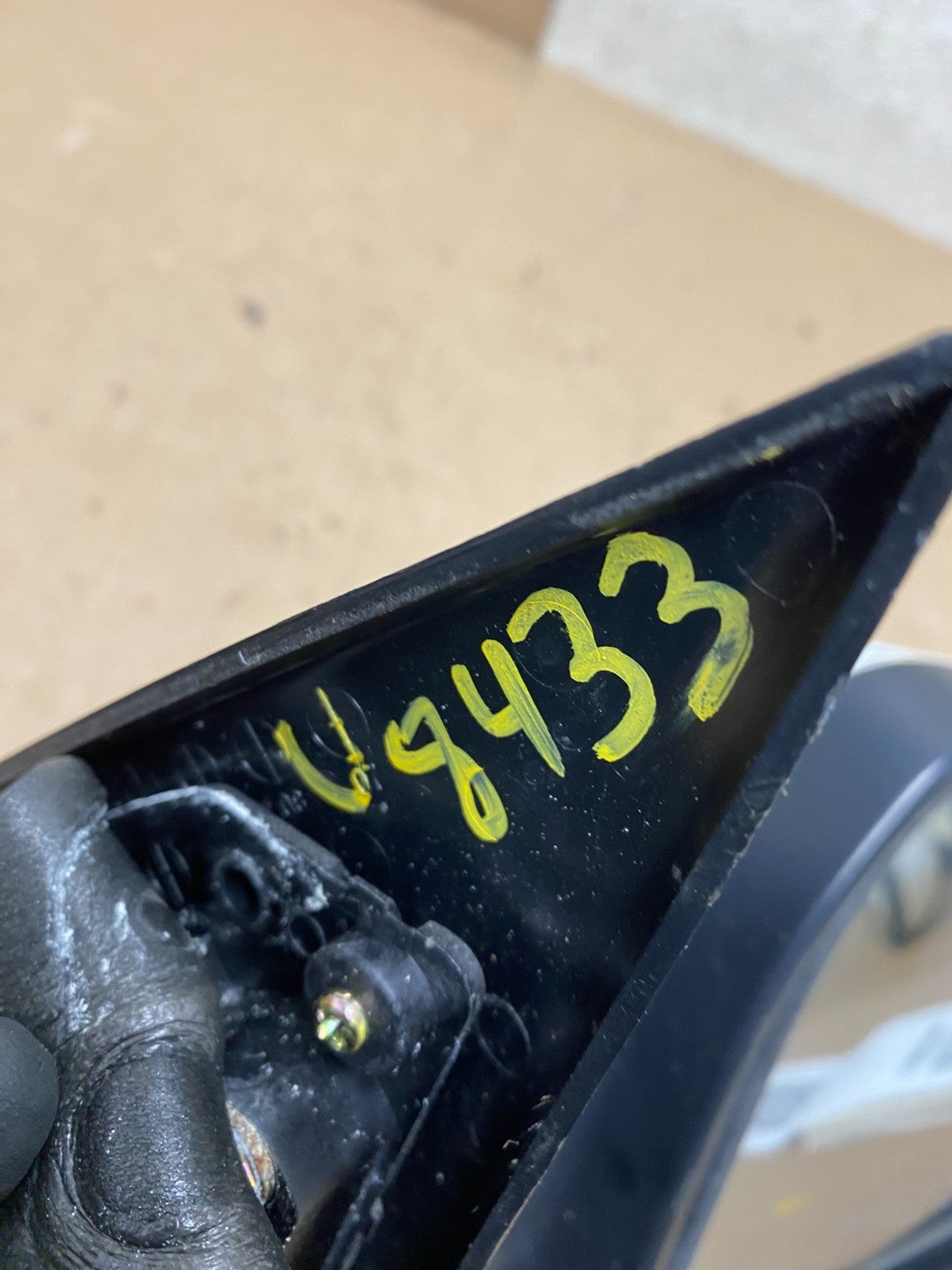 2005 to 2009 Hyundai Tucson Right Passenger Side Power Door Mirror Oem U8433 DG8