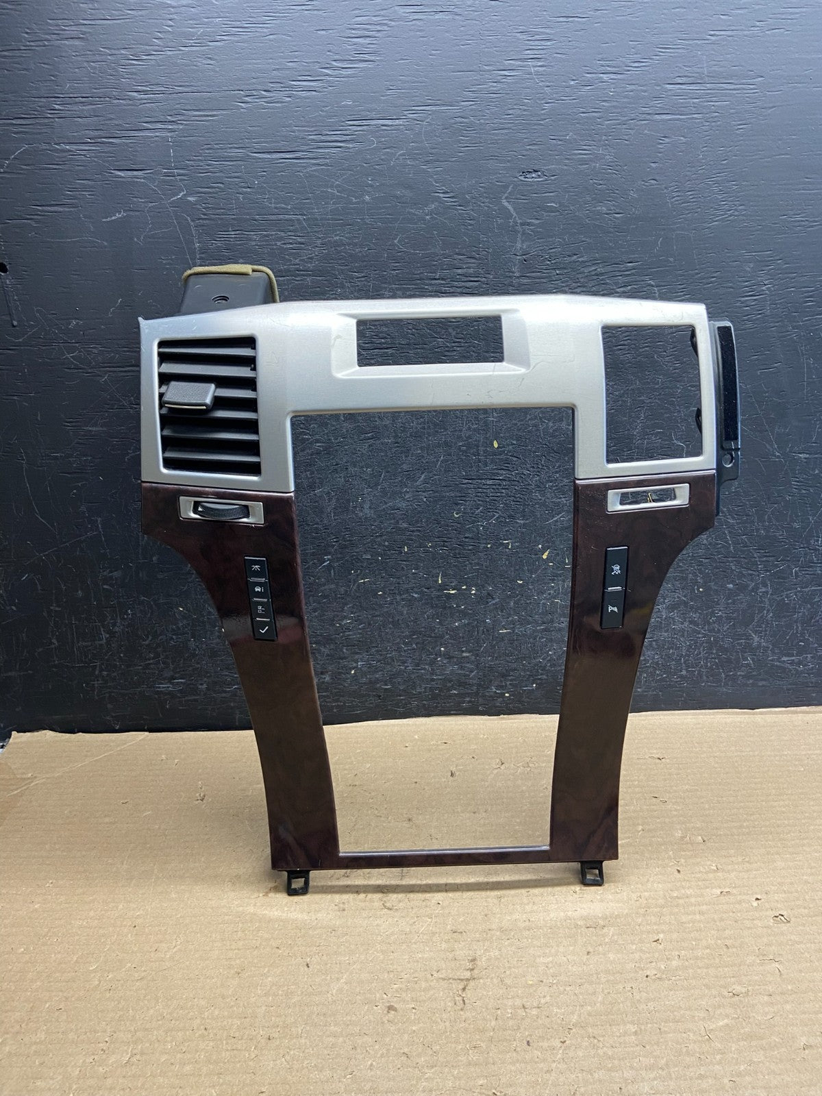 2007-2014 Cadillac Escalade Center Dash Trim Radio Bezel Vent Wood AH3705 DG0