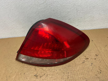 2004 2005 2006 2007 Ford Taurus Right Passenger Side Tail Light AC8266 LK0