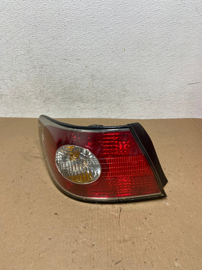2002 to 2004 Lexus ES300 ES330 Left Driver Side Tail Light AD6553 LK0