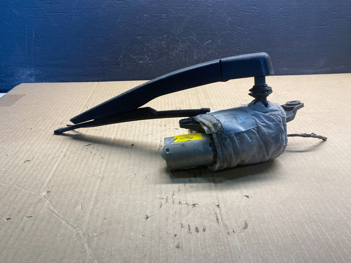 2011 to 2019 Ford Explorer Rear Windshield Wiper Motor AC0884 DG3