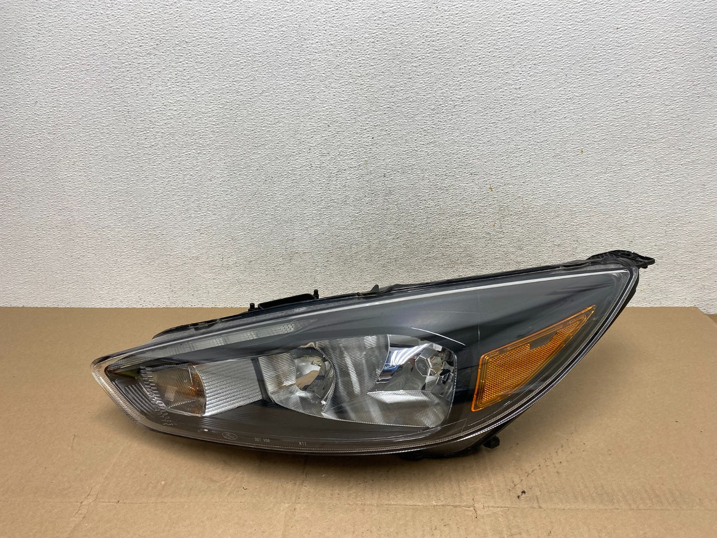 2015 to 2018 Ford Focus Left Driver LH Side Black Headlight AE6660 DG0