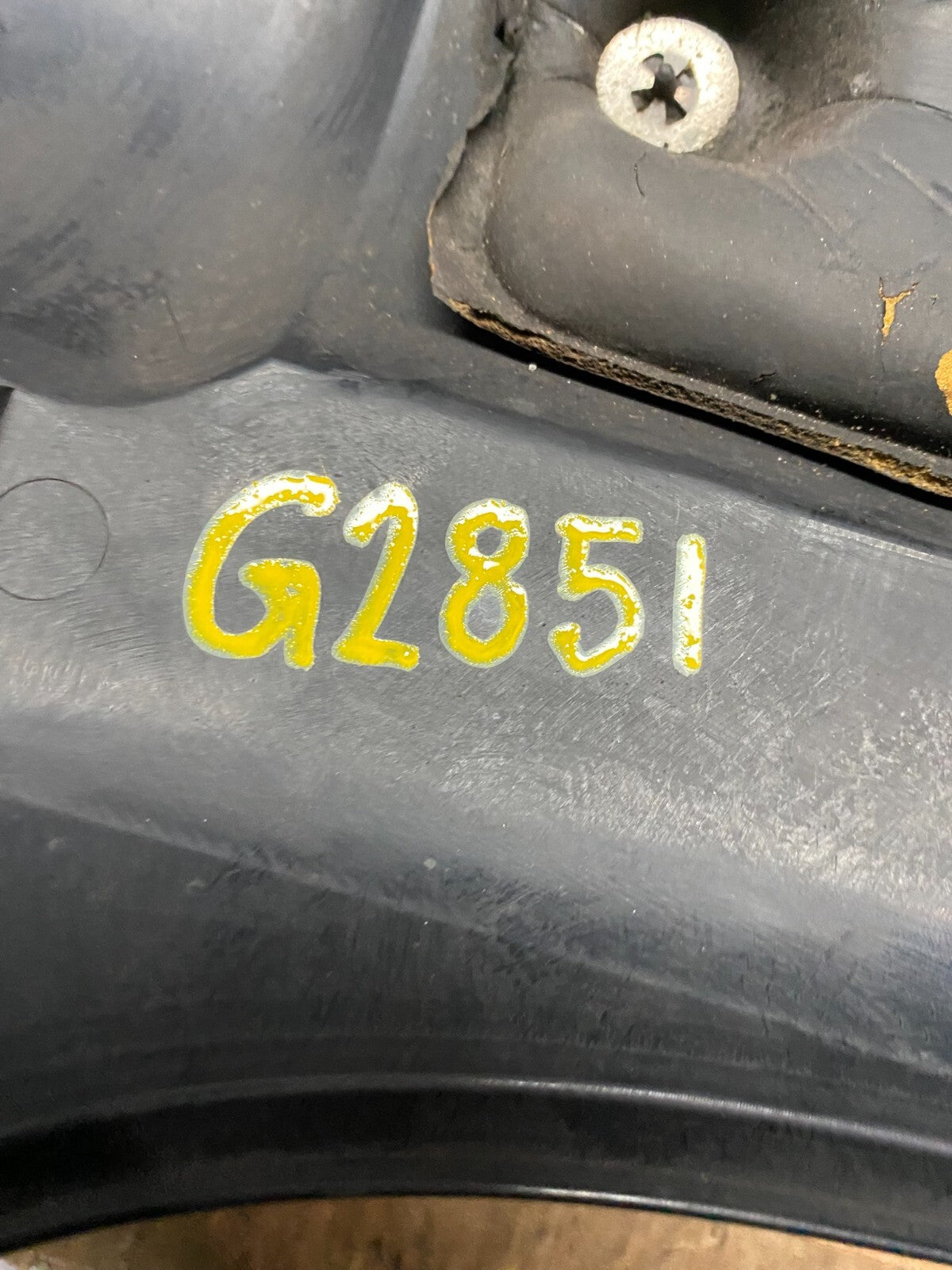 2006 to 2008 Kia Sedona V6 3.8L Engine Motor Cover G2851 DG19