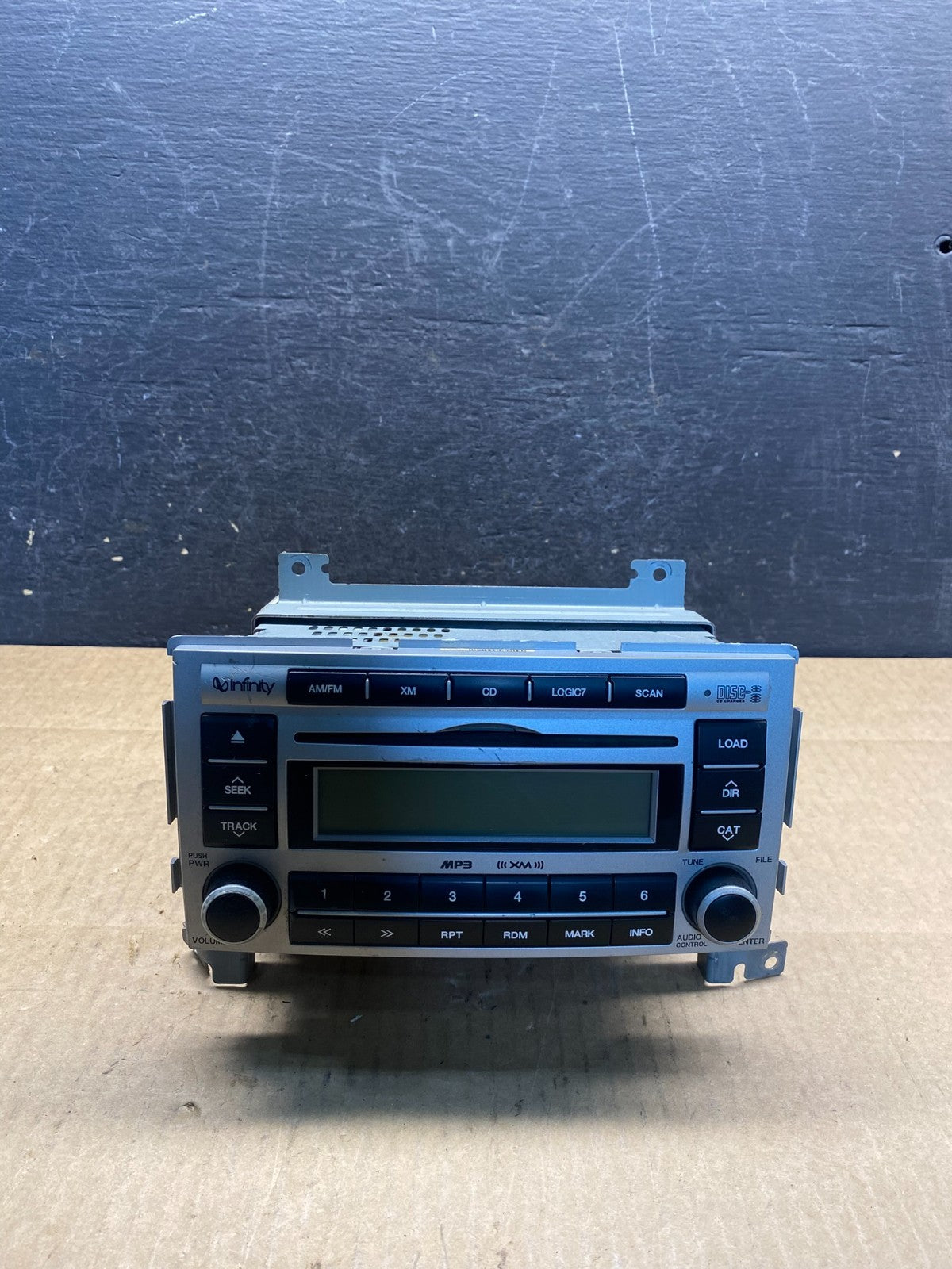 2007 to 2009 Hyundai Santa Fe AM/FM Radio CD Player AG9526 DG0