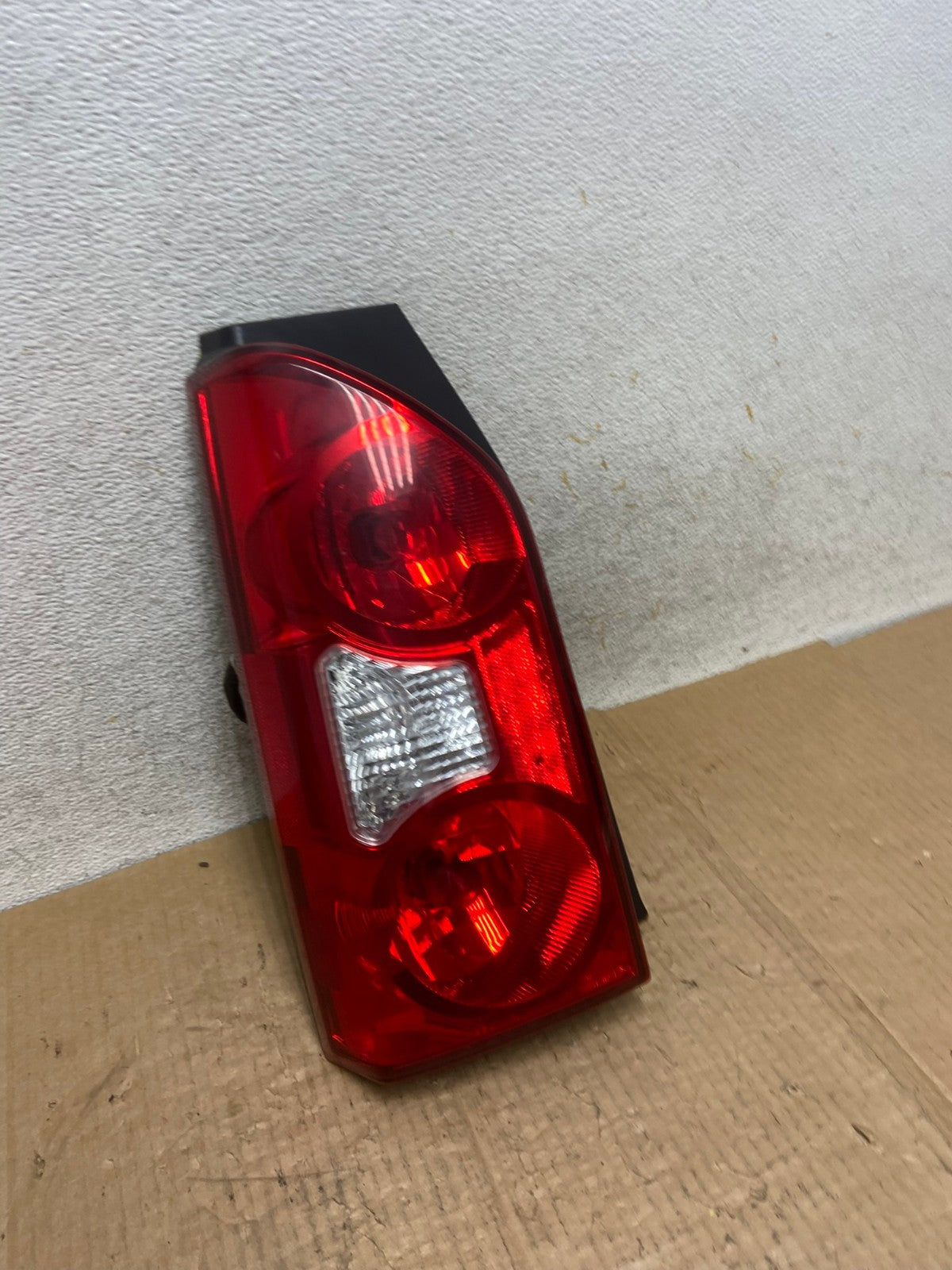 2005 to 2015 Nissan Xterra Tail Light Left Driver Lh Side AI6798 LK2