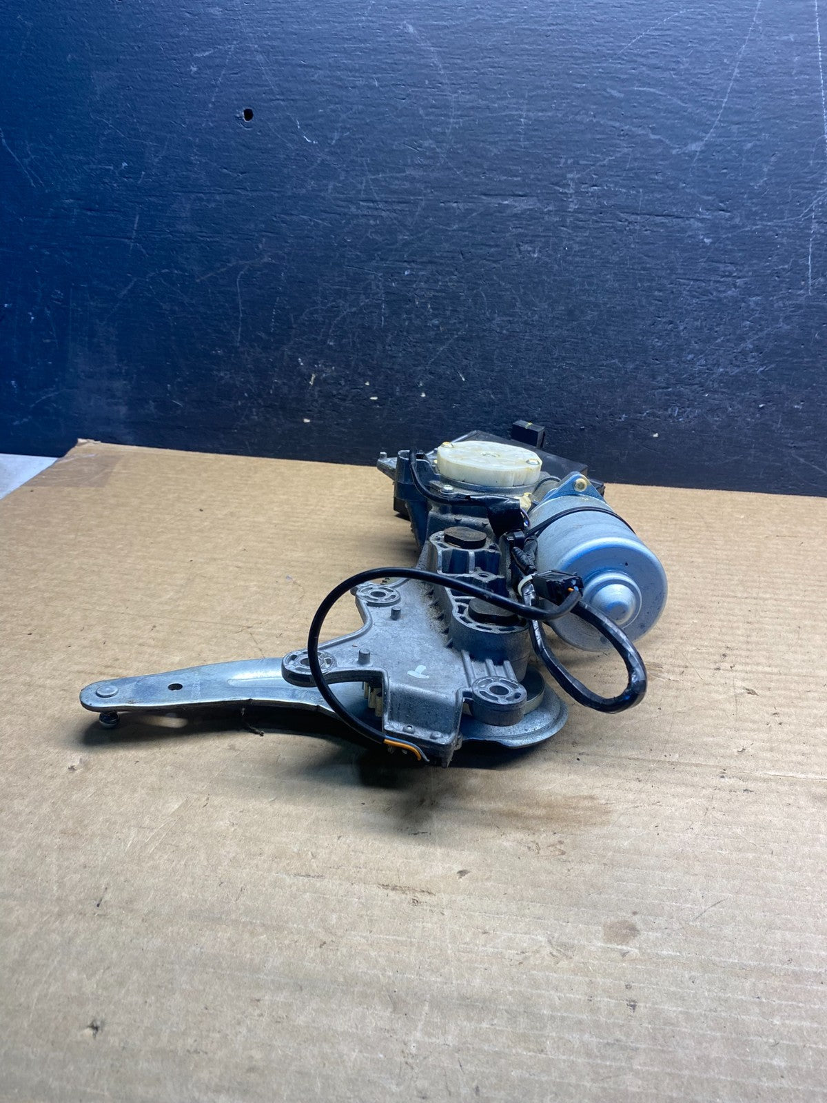 2009-2012 GMC Acadia Power Motor Liftgate Tailgate Control Module AF7558 DG1