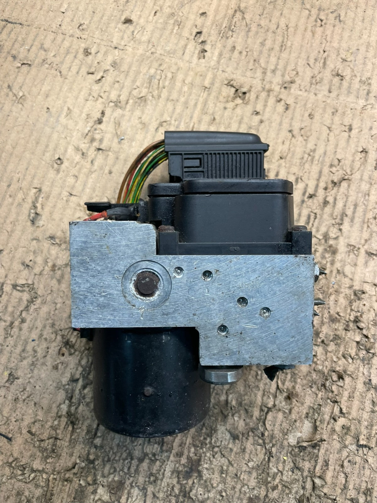 2001 to 2003 Mercedes CLK320 CLK55 ABS Anti Lock Brake Pump V6441 DG3