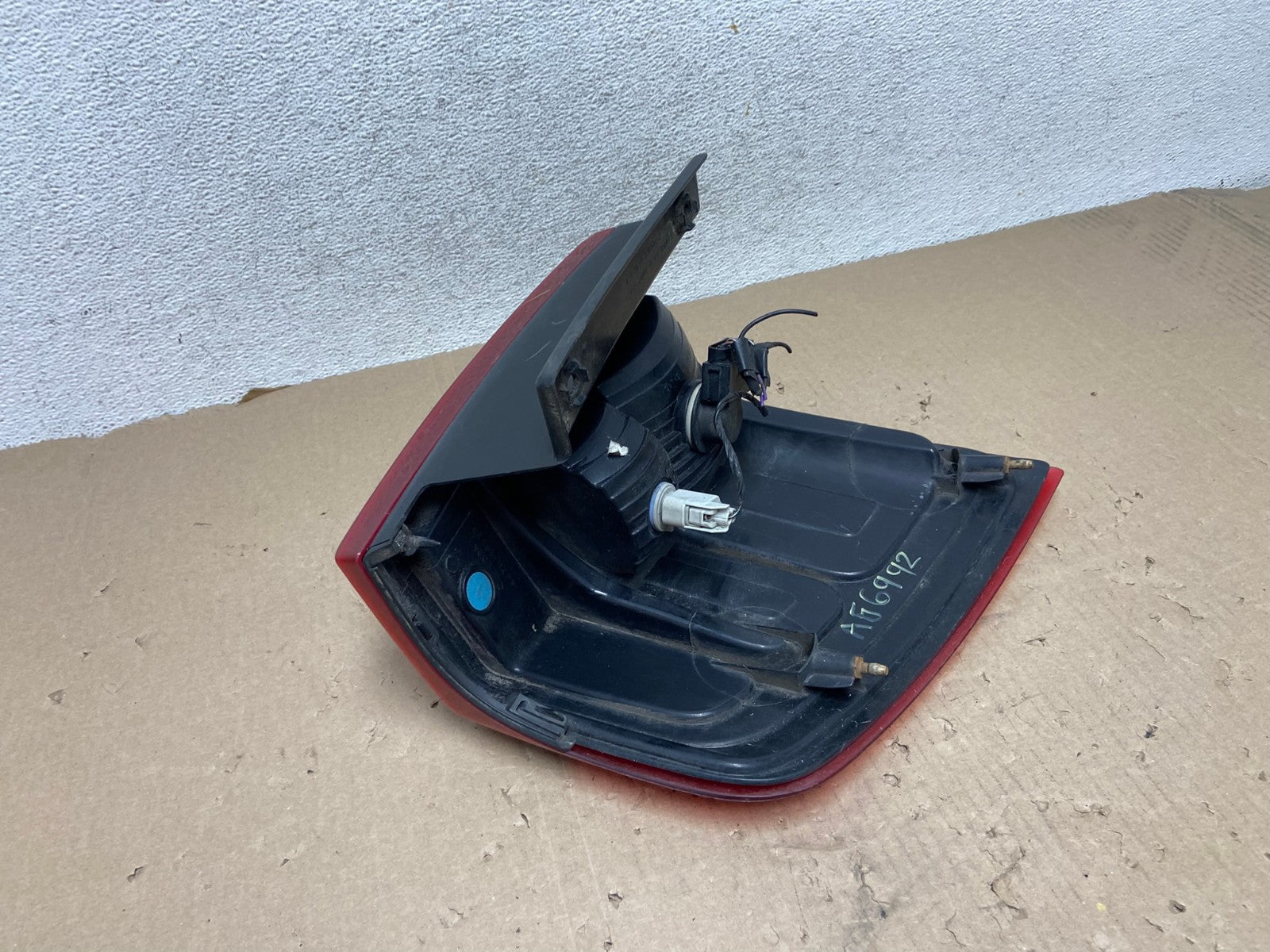 2007 - 2012 Ford Expedition Right Passenger Rh Side Tail light AG6992 LK4