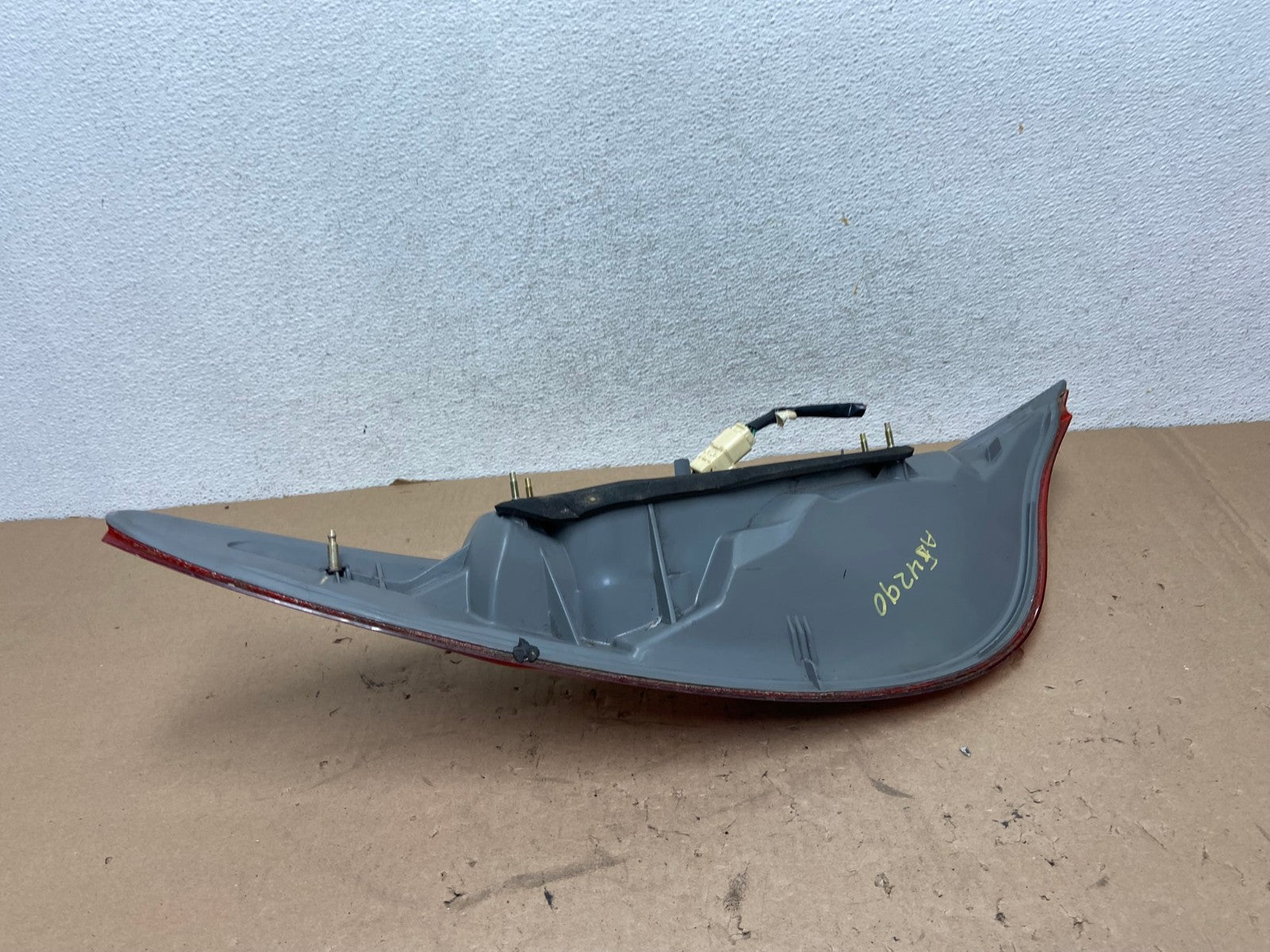 2004 to 2006 Toyota Solara Right Passenger Side Tail Light AG4290 LK8